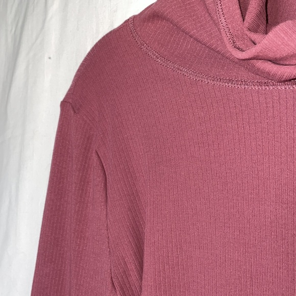 NWT Free People Sydney Turtle Neck Shirt With flare sleeves - Picture 3 of 6